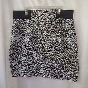 dots skirt